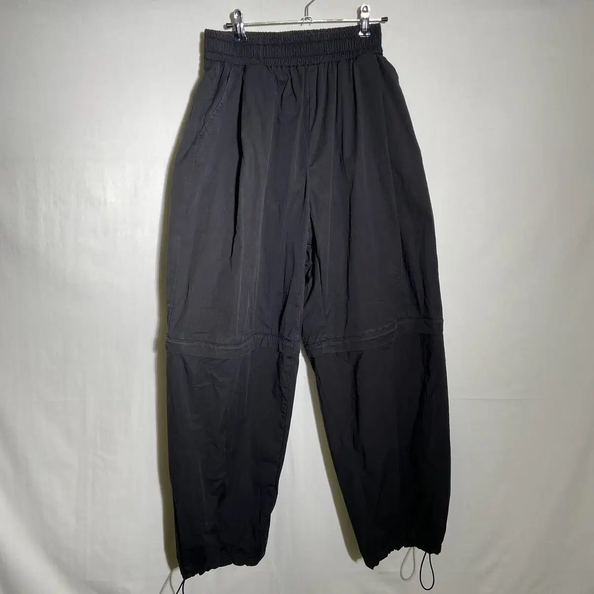 Nylon training pants with waistband FREE