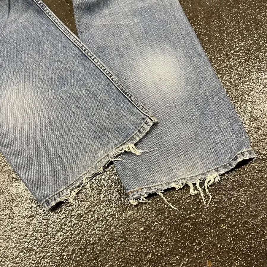 00s Levis517 로우 부츠컷 (33x30)