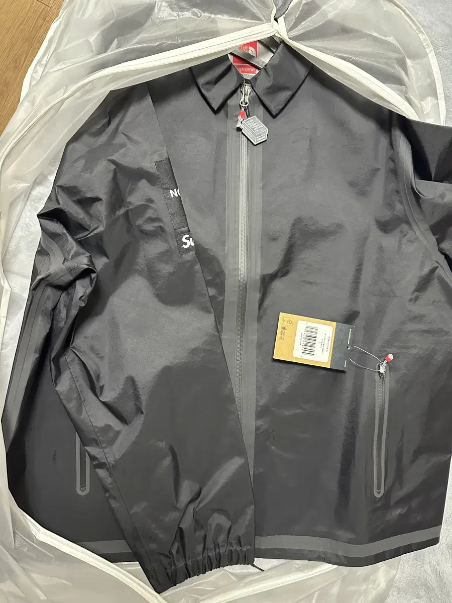 Supreme The North Face Summit Series Coach Jacket