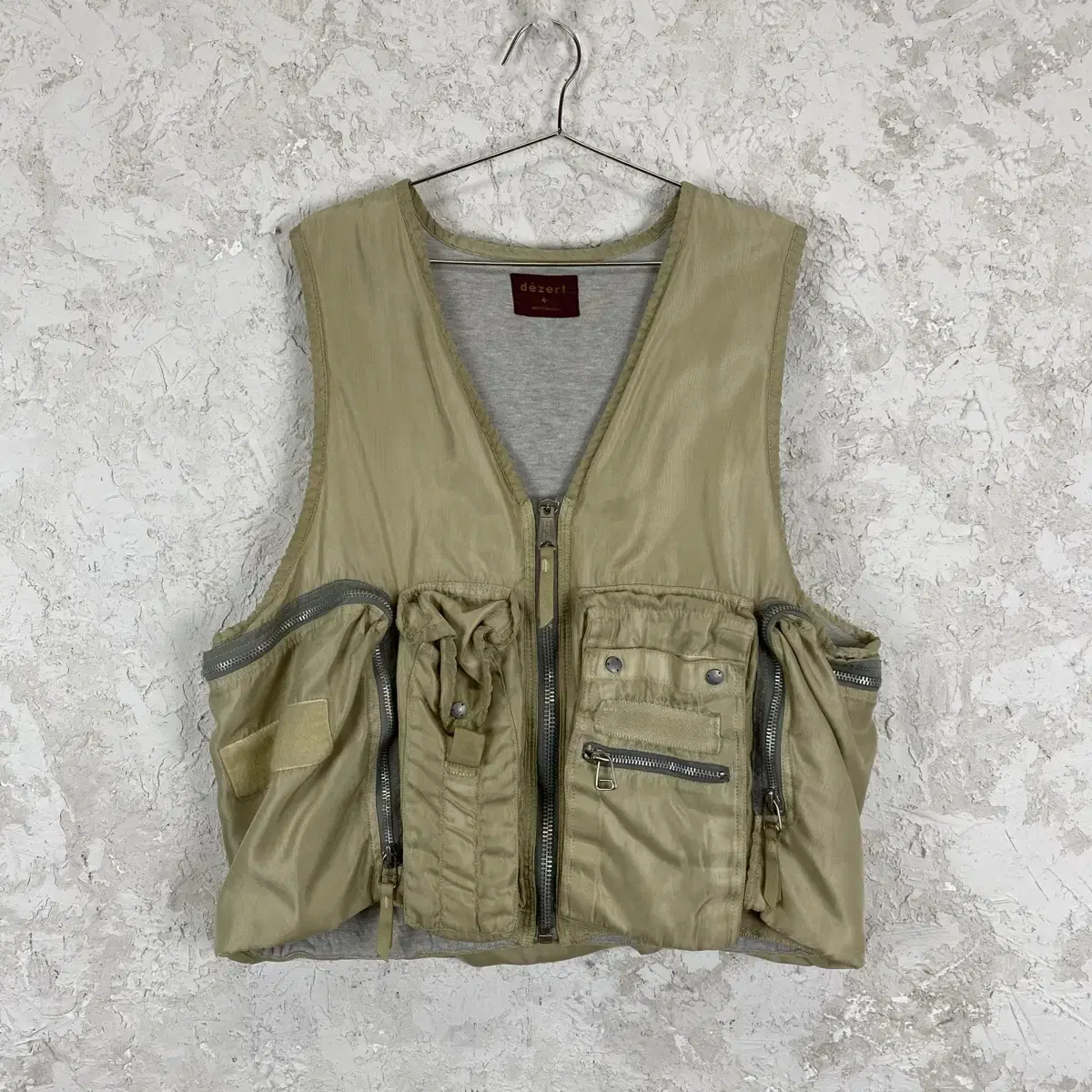 1990s DEZERT+ Desert Multi-Pocket Fishing Vest