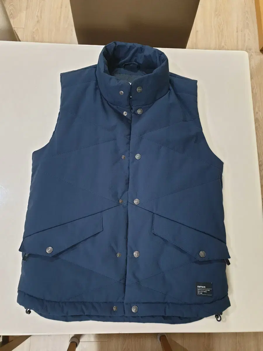 ESTIVO Knockout Vest Vest