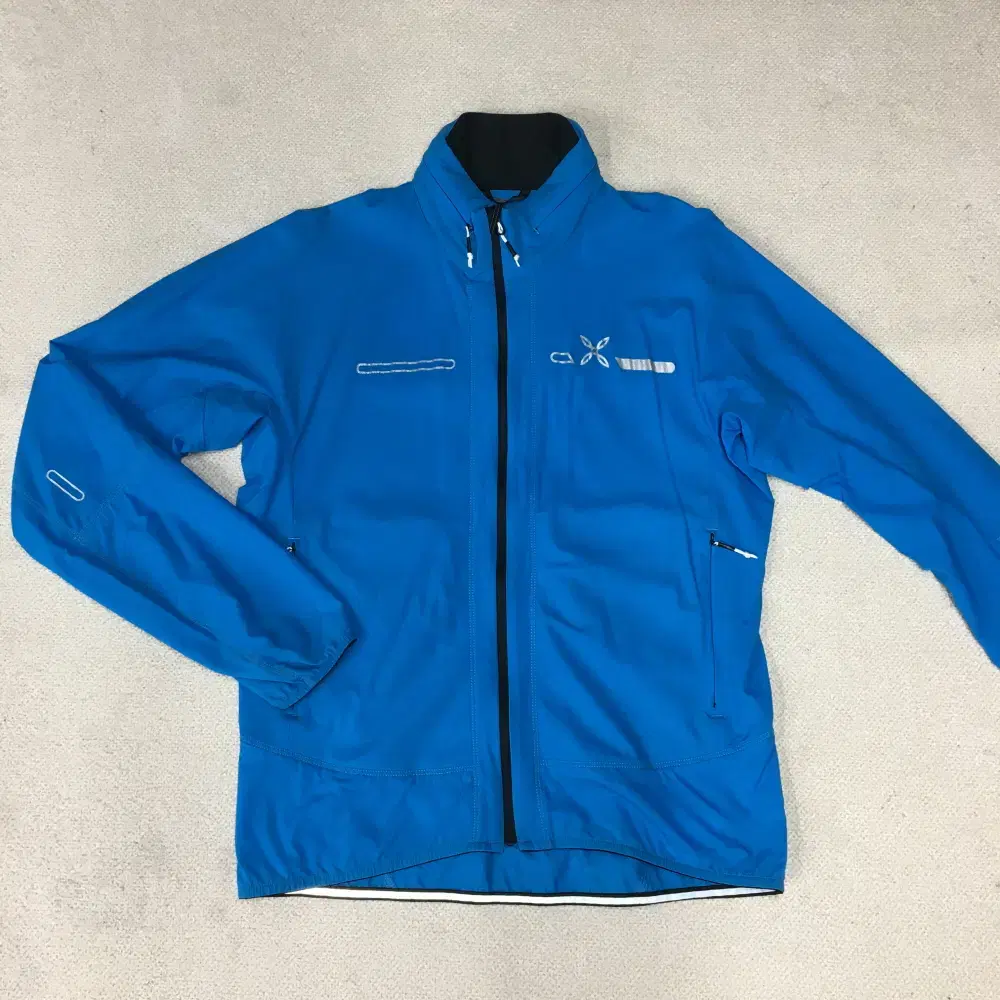 Montura Windbreaker