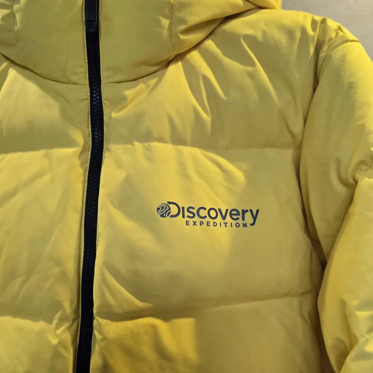 DISCOVERY EXPEDITION 다운 점퍼.35만템.