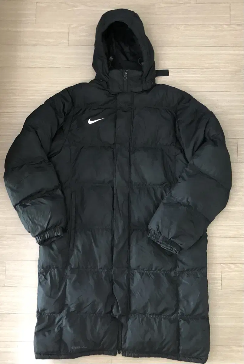 Size L100 Nike Swoosh Long Padded Genuine Black