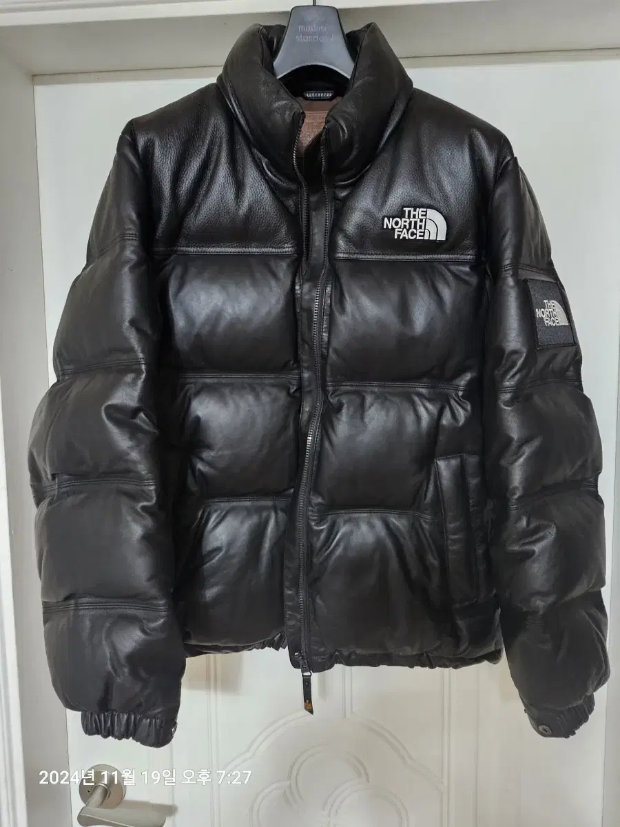 The North Face Leather Knopsie L