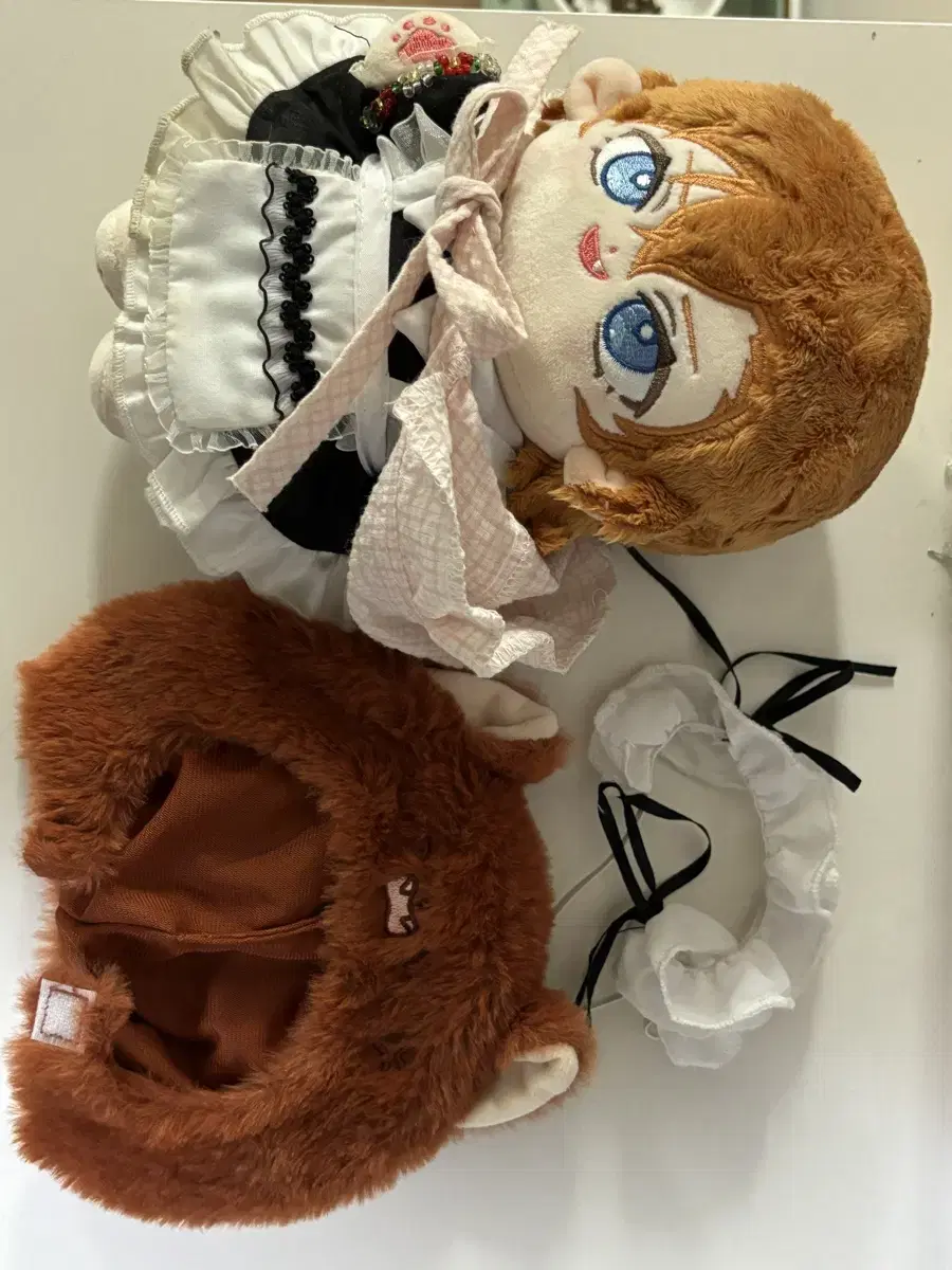 I'm selling my Chuuya plushie.