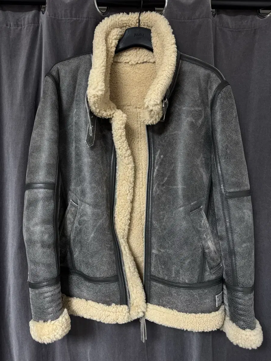 Shinsegae Real Shearling Crackle-washed Sheepskin Mustang