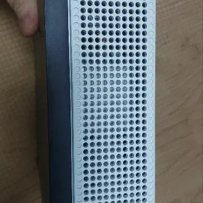 XBOX ONE S   (게임패드 제외)