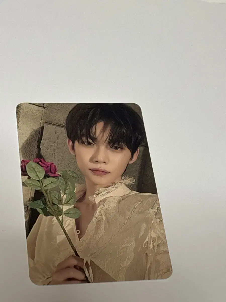 Romantic yeonjun photocard wts