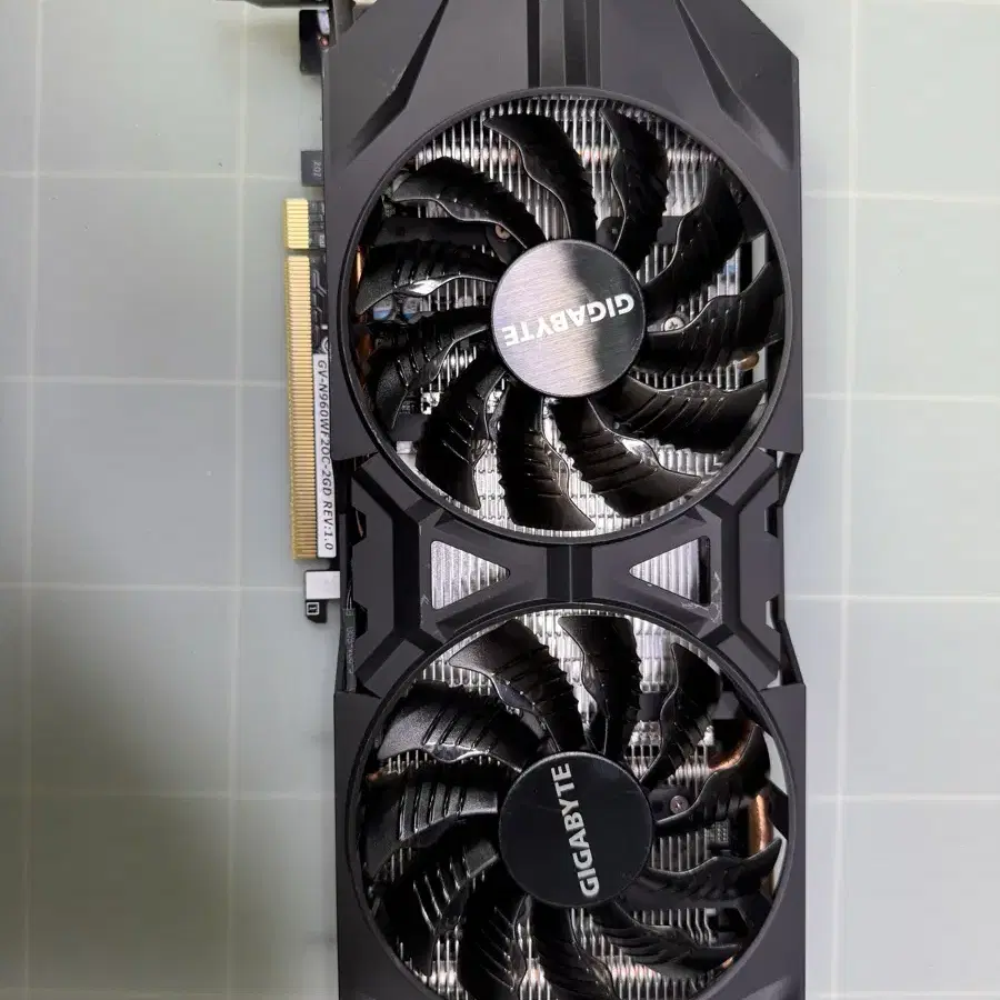 기가바이트 GTX 960 2gb