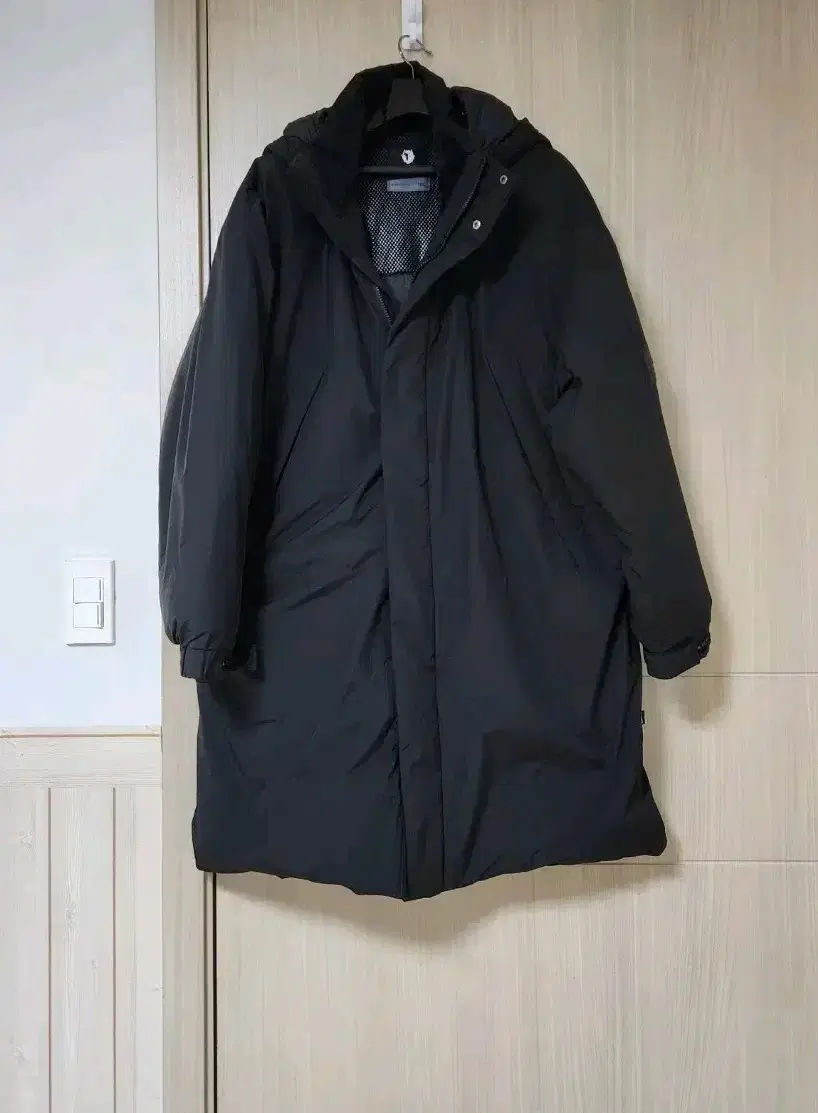 Black yak compact goose down large size XXL long padded new condition 2022fw