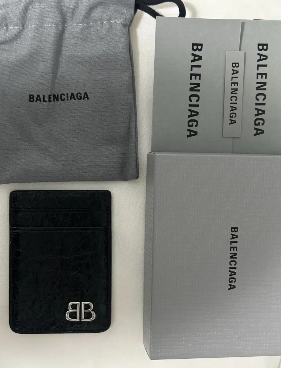 발렌시아가 맥세이프 모나코 마그넷 카드 홀더 블랙 balenciaga