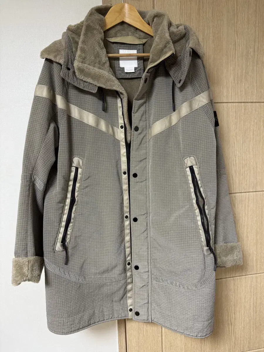 Stone Island Nike / Jacquard Fur Coat / L