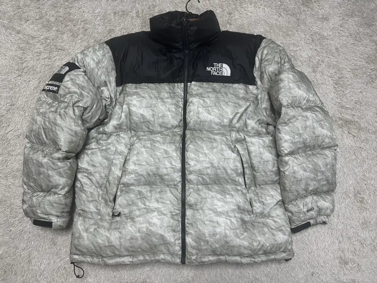 [XL] Supreme X The North Face Paperknapsies