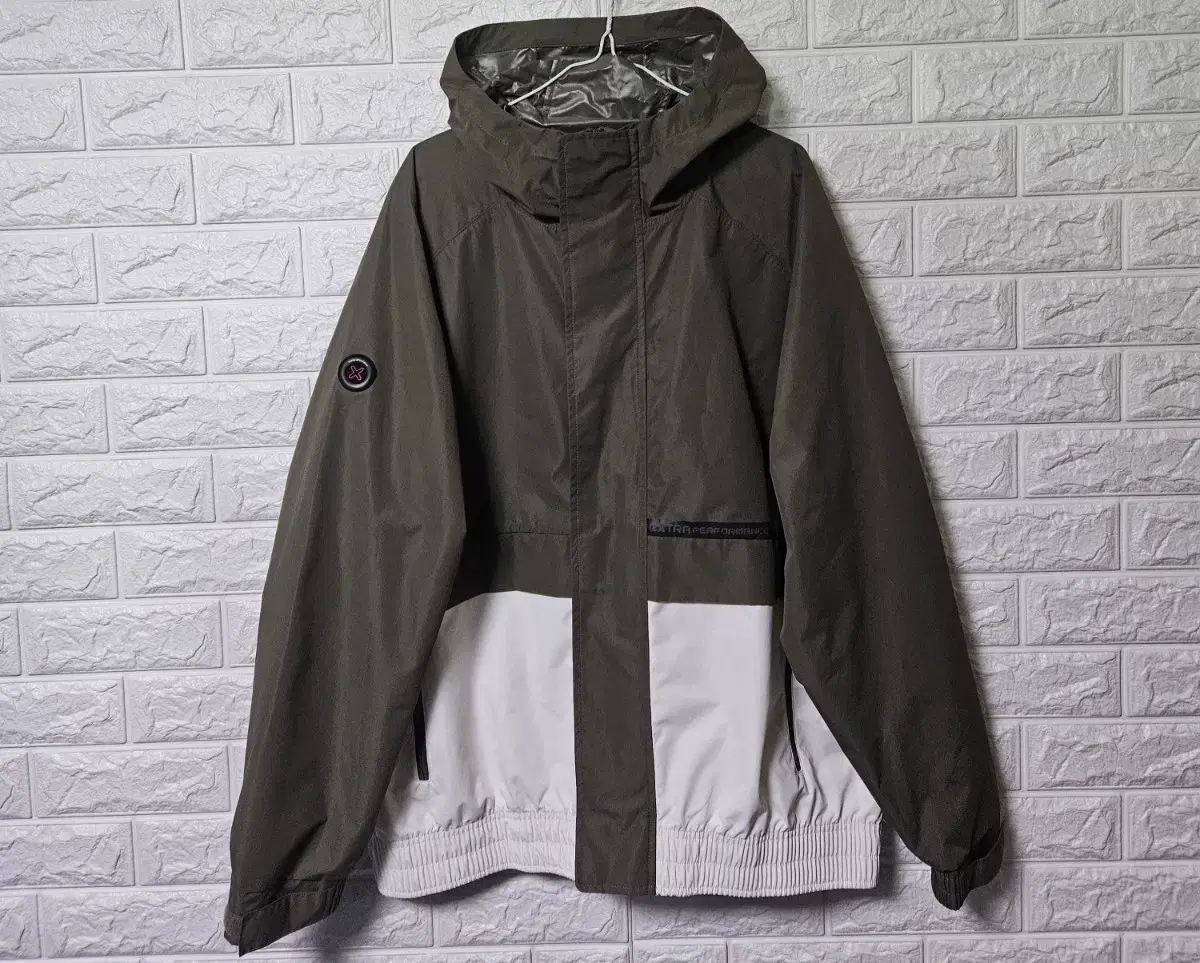 EXR Windbreaker Jacket sells