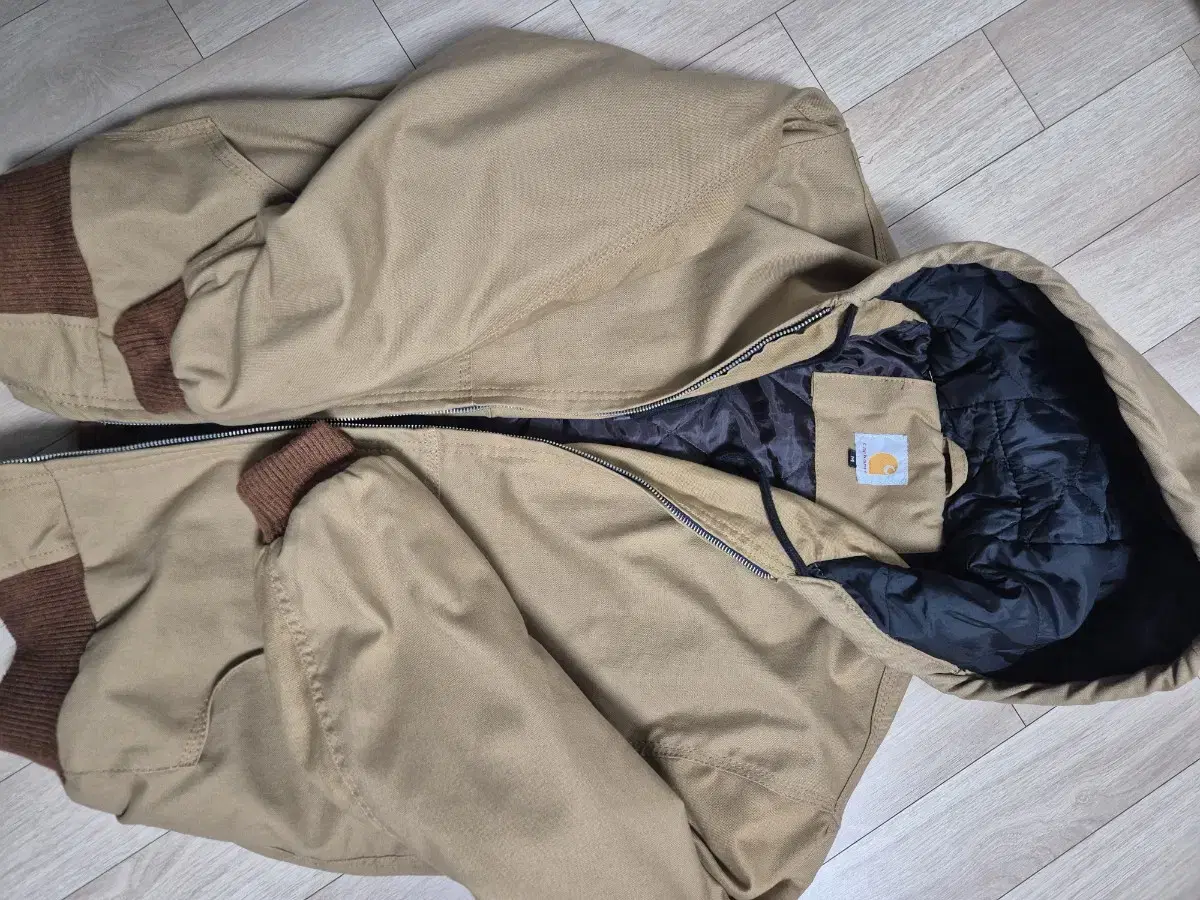 I have a Calhart J140 Sandstorm size M for sale.