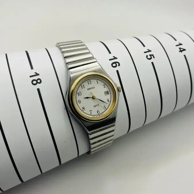 Seiko womans vintage watch