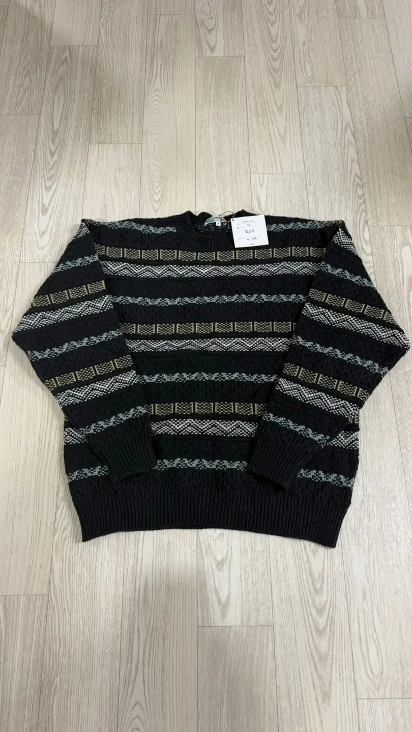 desiderio Vintage Cable Wool Knit Sweater