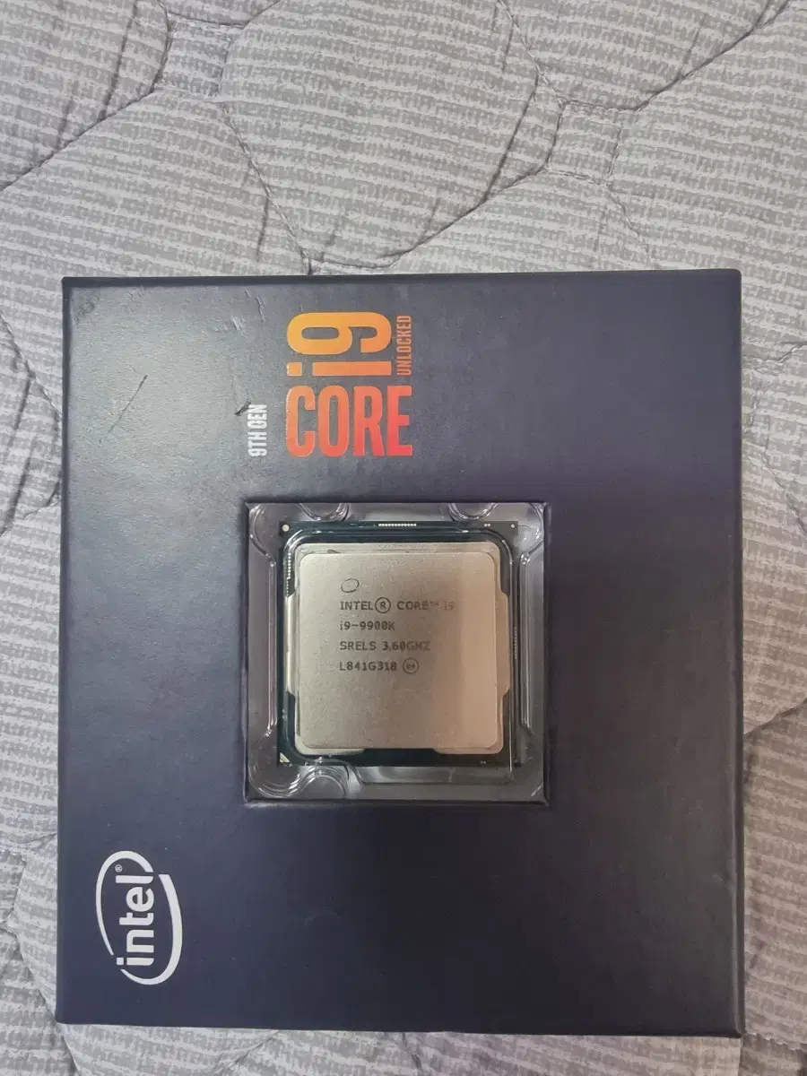 인텔 코어 i9-9900K CPU 판매 합니다~!!