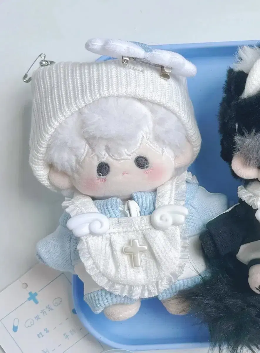 10cm doll clothes Chi.u bloo Sells