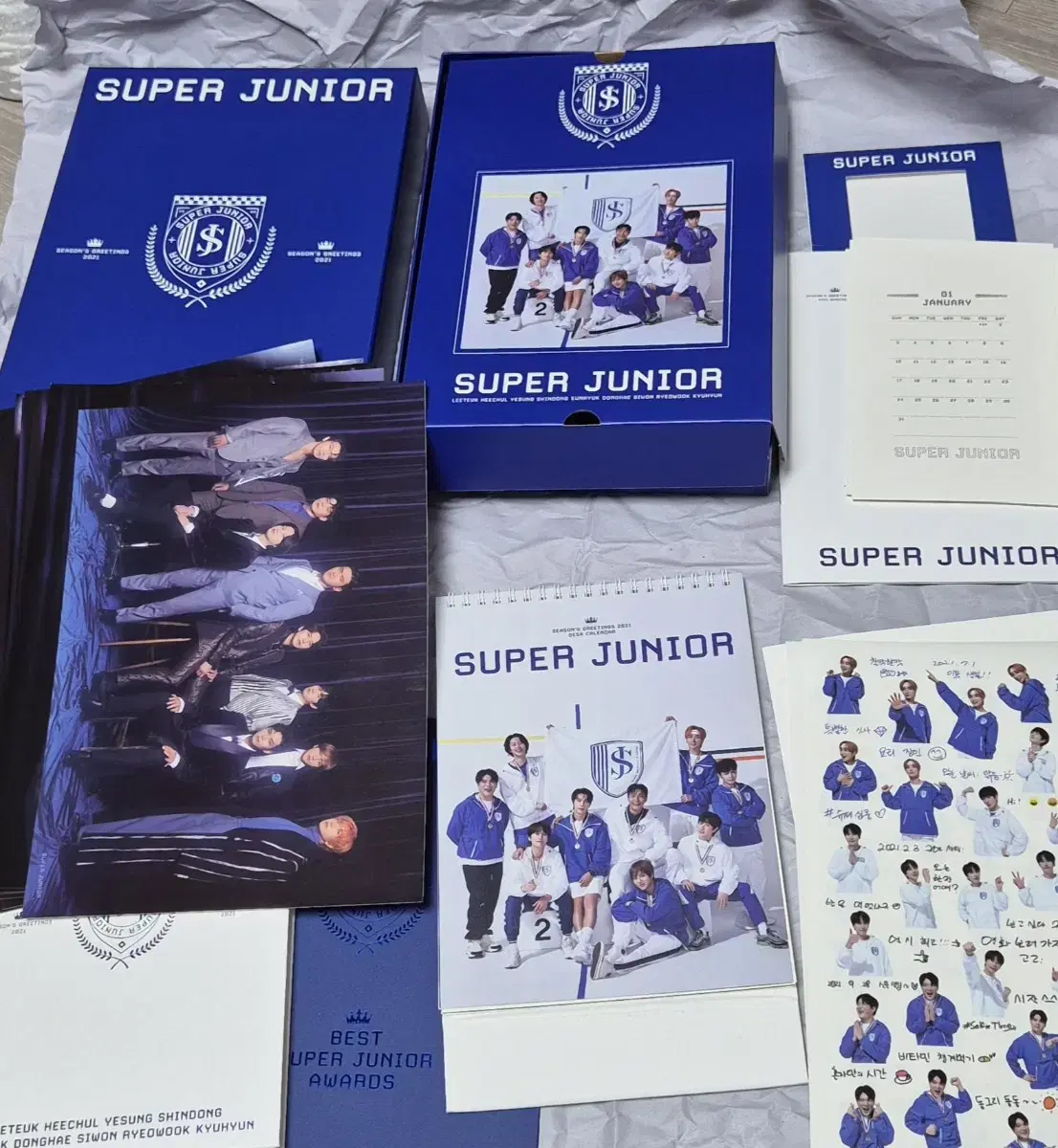 Super Juniors 2021 Season's Greetings