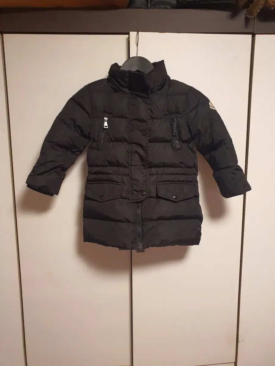 Moncler Genuine Kids' Size 4