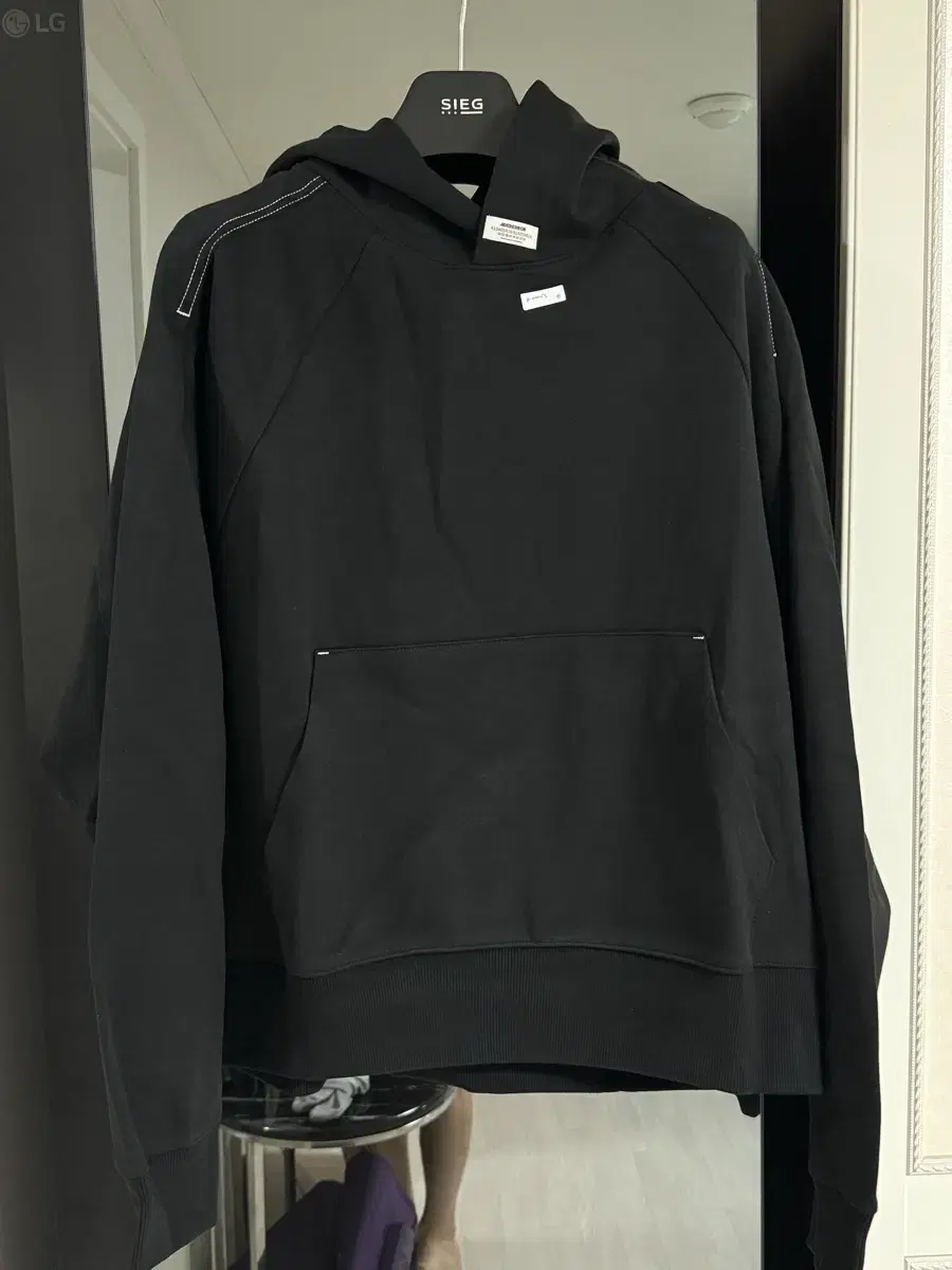 Langle Hoodie Black L