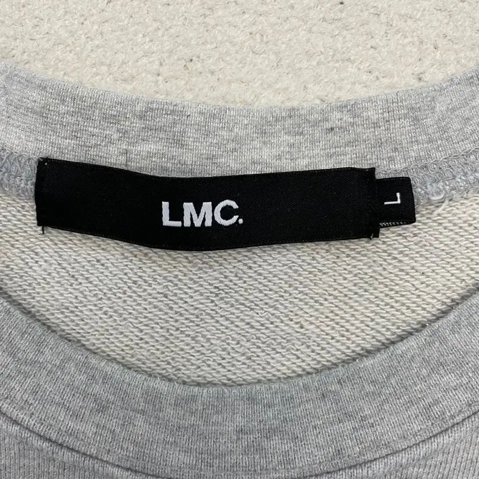 LMC 베어 맨투맨 L