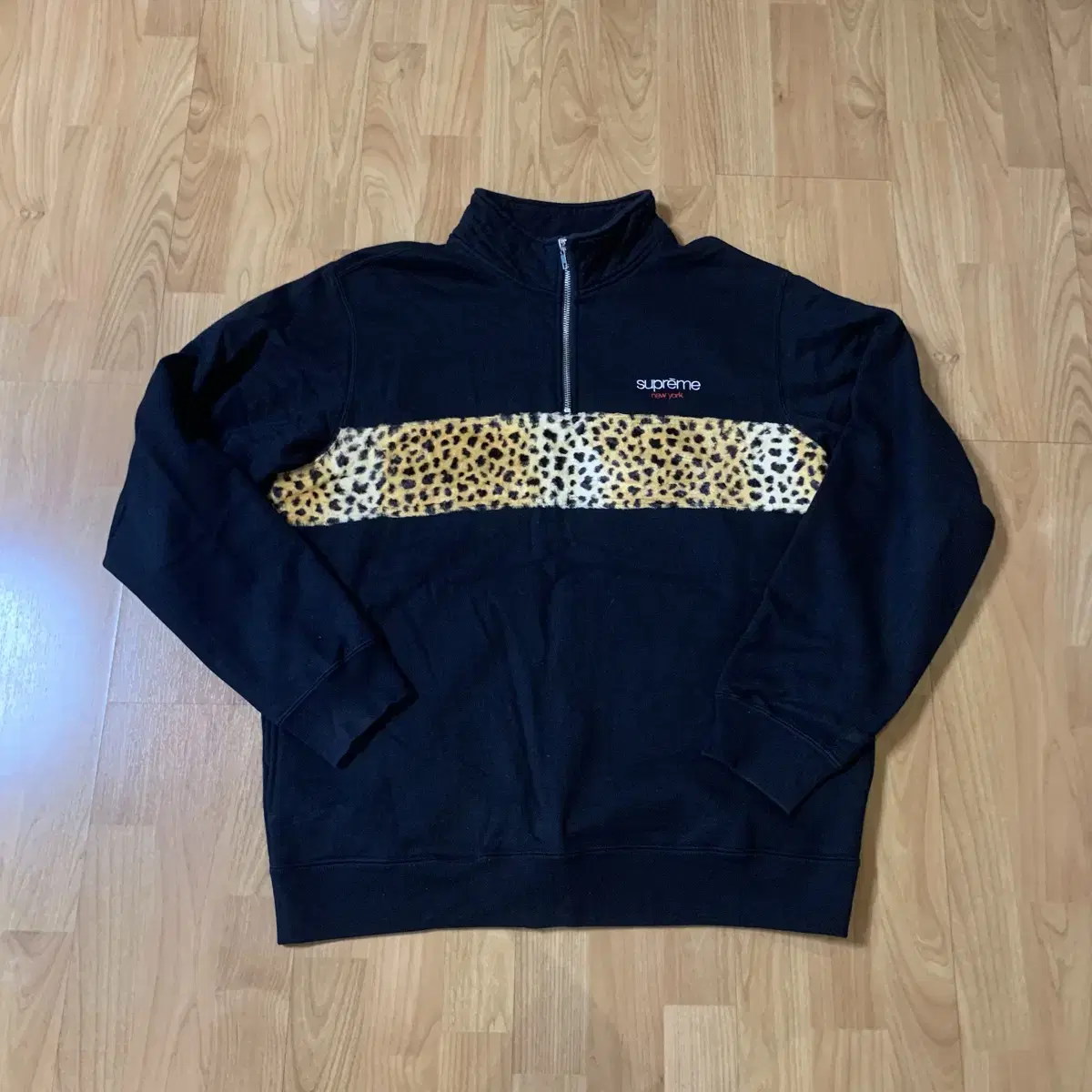 Supreme Leopard Half-Zip-up M