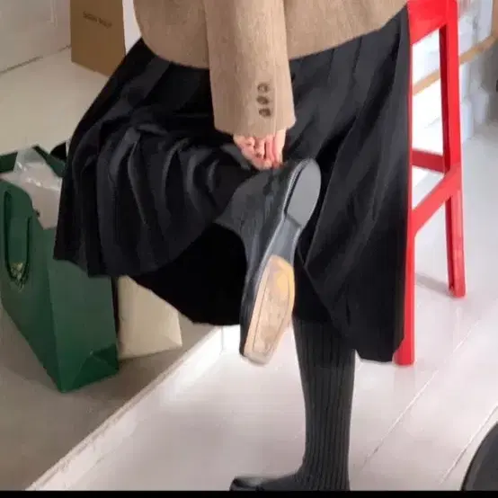 공드린 apollo skirt 플리츠 스커트