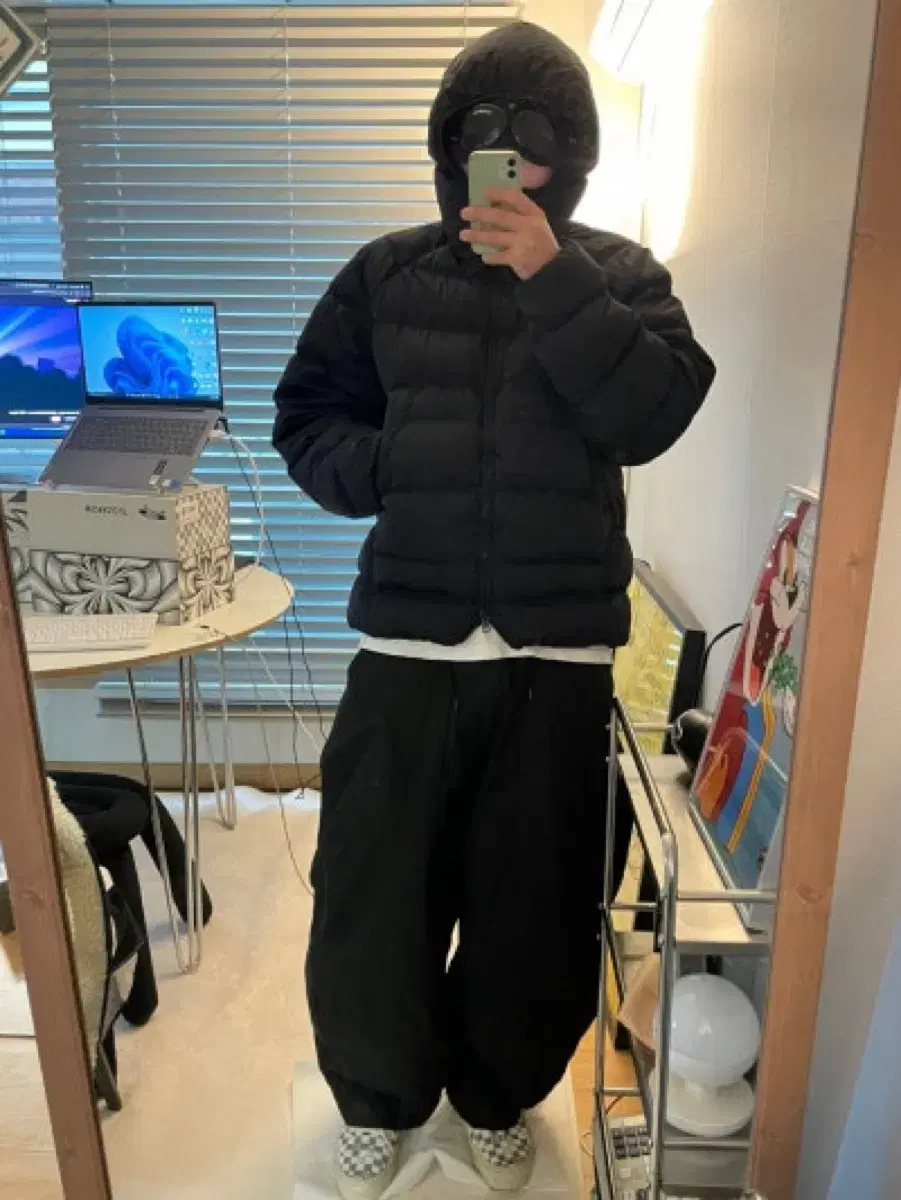 [48] CP Company EcoChrome R Hooded Down Black