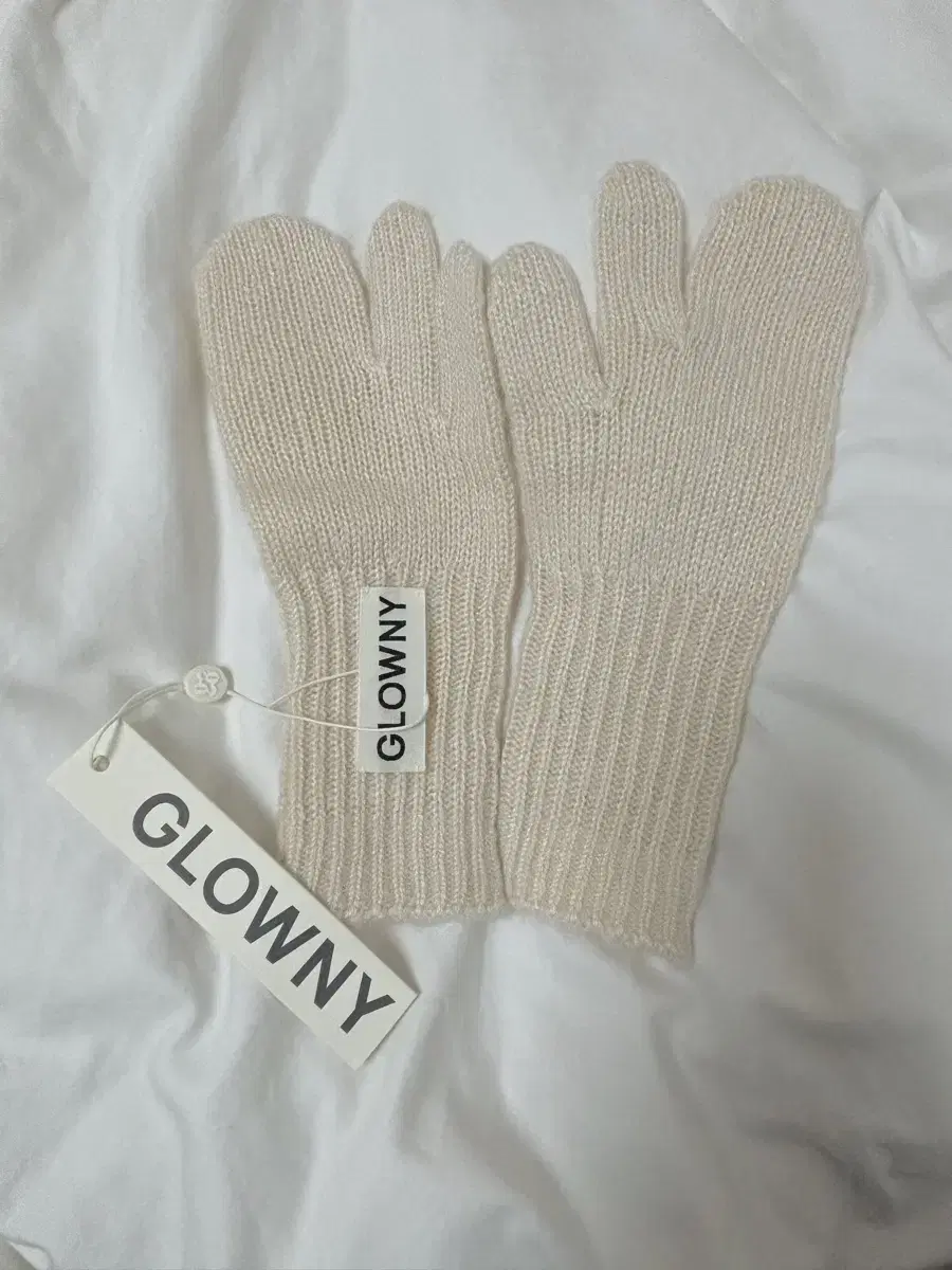 (새상품)글로니 티모 니트 장갑 glowny timo knit glove