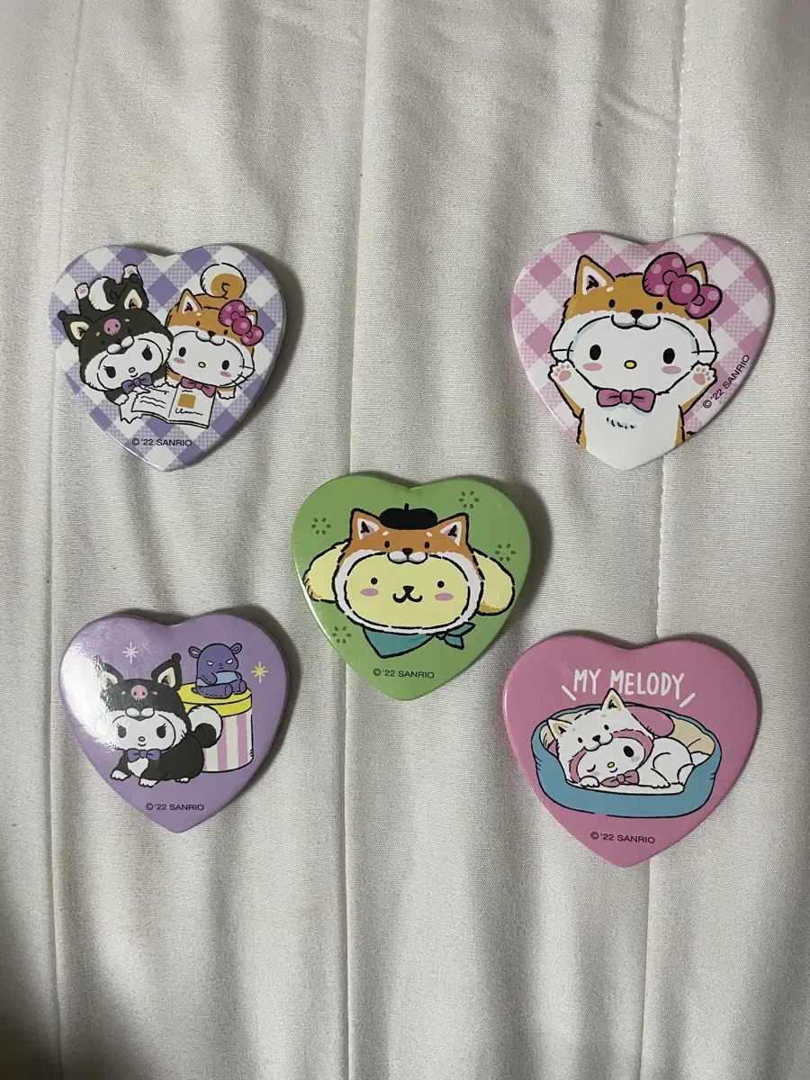 Sanrio Heart Can Badges (Kitty, Kuromi, My Melody, Pompompurin)