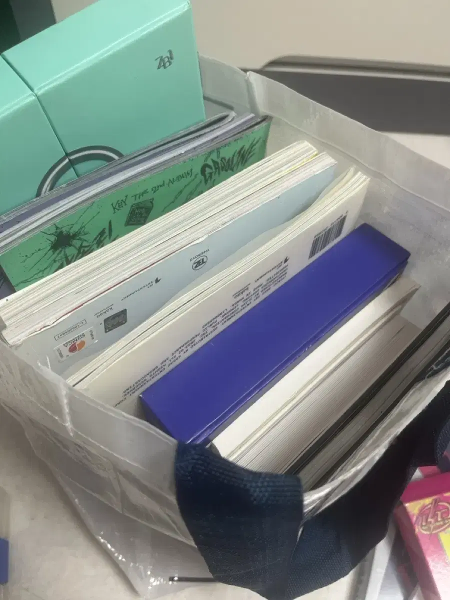 Randomly sells unsealed albums of NamDol