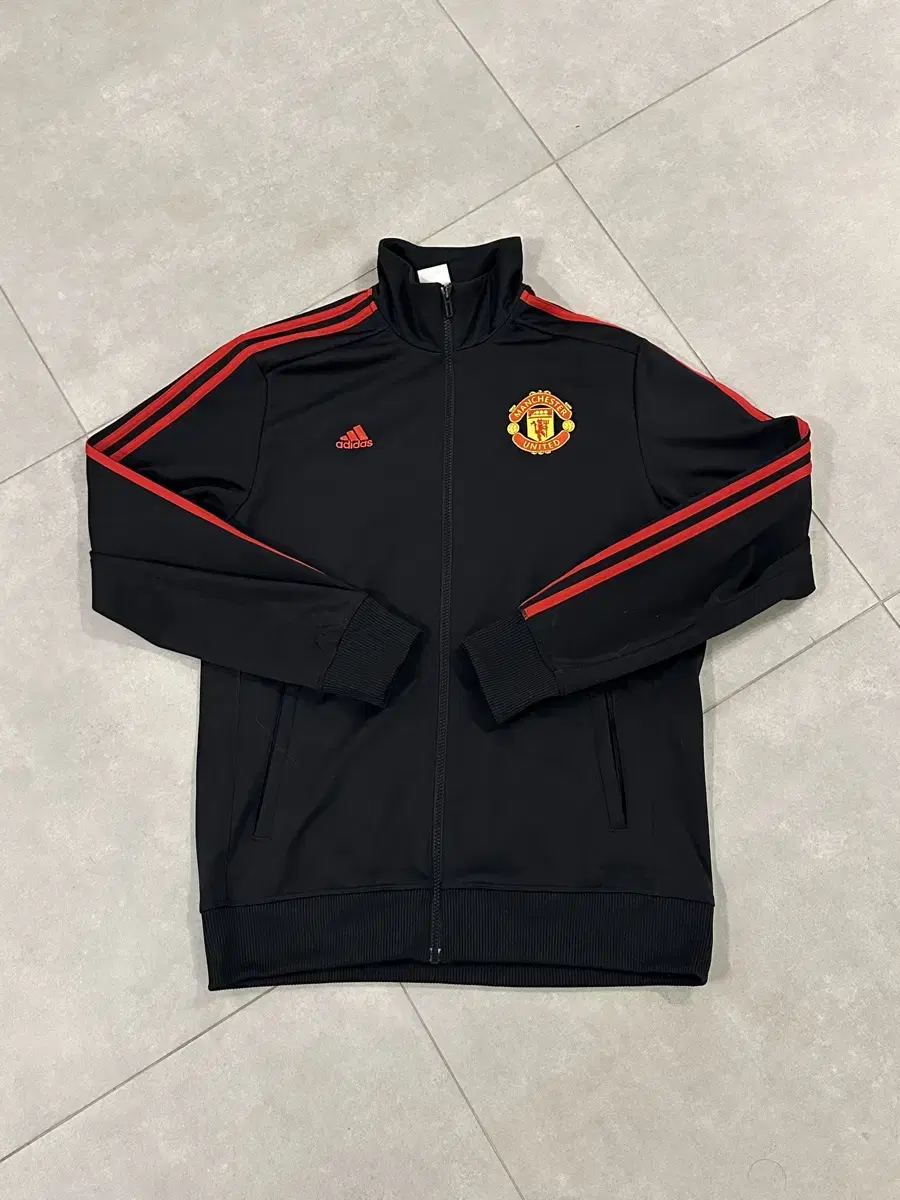 Adidas Man U Tracktop Jersey Red XL 105