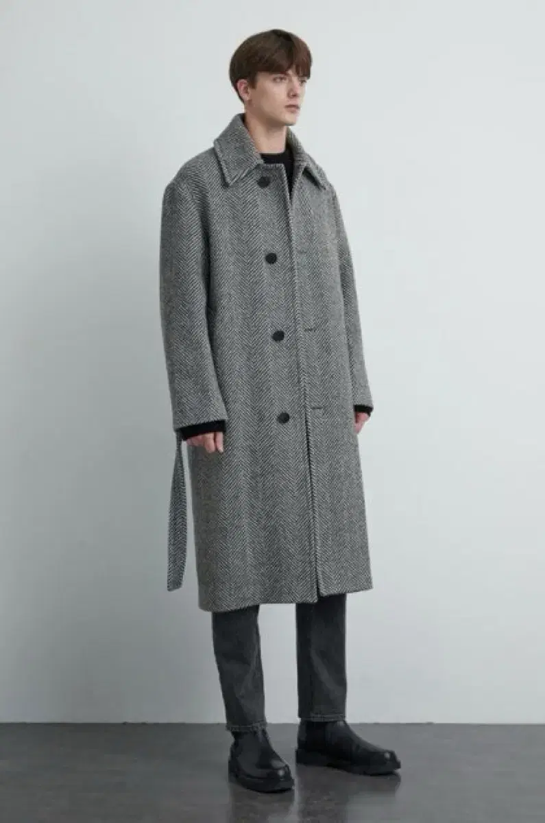 Time Homme Herringbone Balmacan Coat size 95