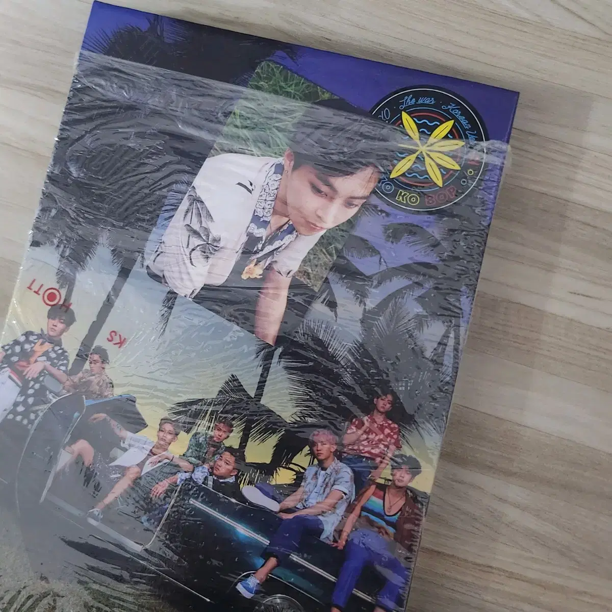 EXO Cocobob album + Xiumin photocard