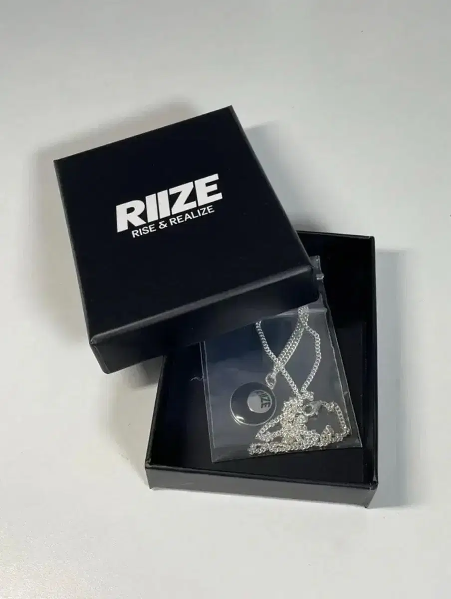 Rize Get Other pop up md Necklace WTS