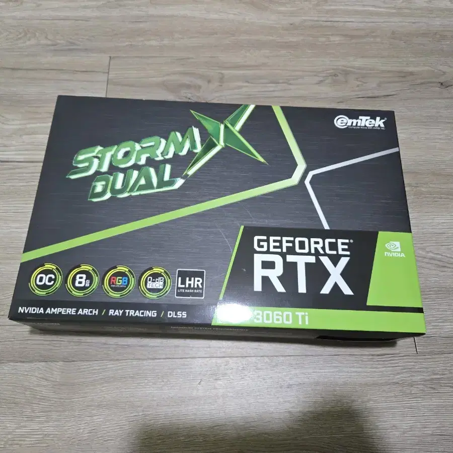 이엠텍 RTX 3060 Ti  A급 팝니다. (무상AS 25년 4월까지)