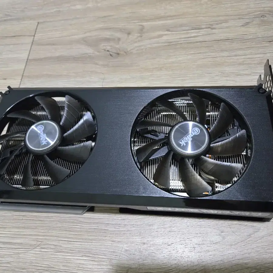 이엠텍 RTX 3060 Ti  A급 팝니다. (무상AS 25년 4월까지)