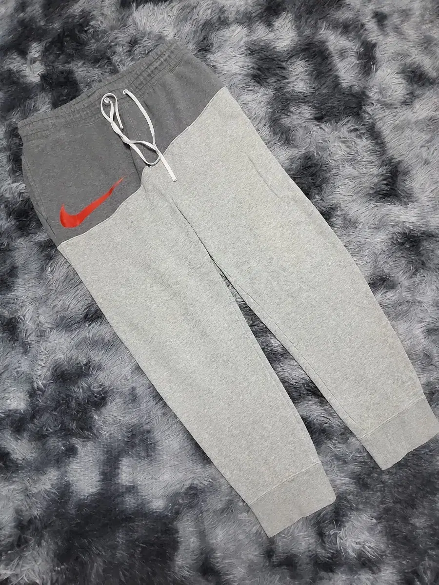 Nike Big Logo Brushed Jogger Pants