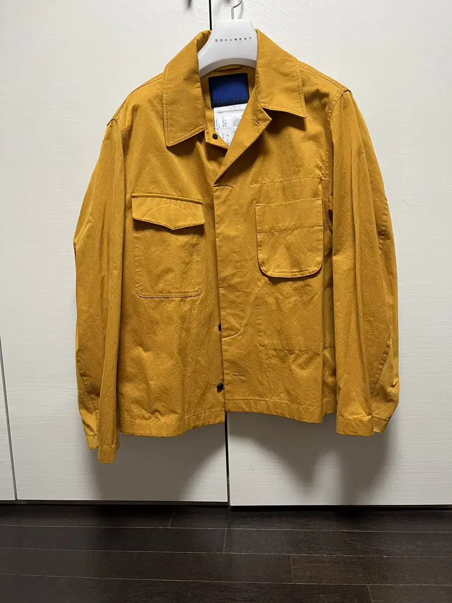 Document Shuttering Jacket Size M sells