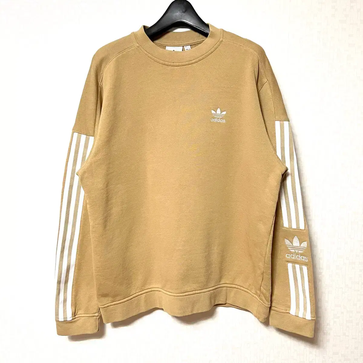 [M,95]Adidas Lockup Three Stripe Man-to-Man Beige