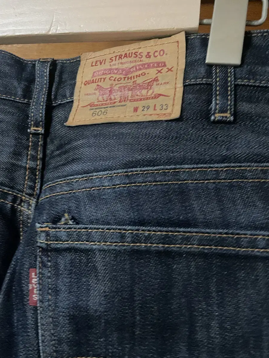 Levi's 606