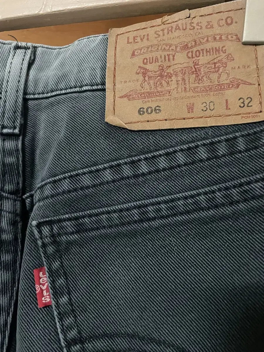 Levi's 606