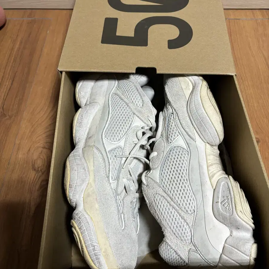 이지 yeezy 500 본화이트