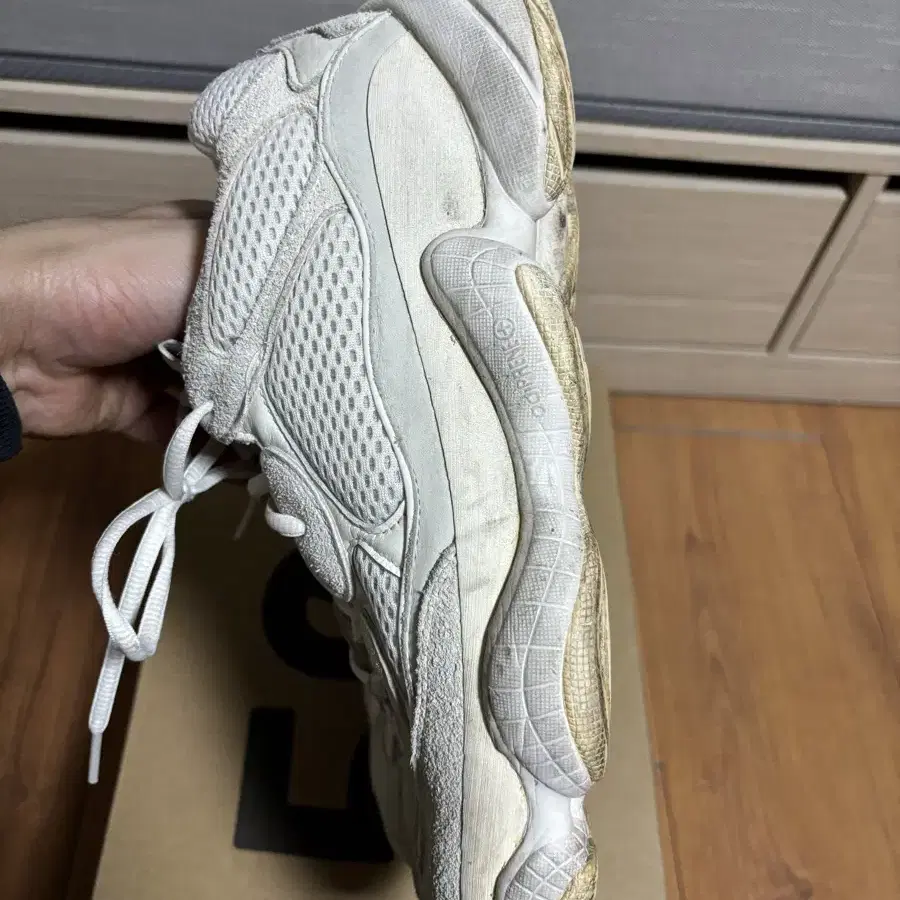 이지 yeezy 500 본화이트