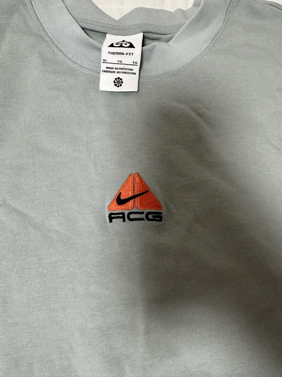 Nike ACG Short Sleeve