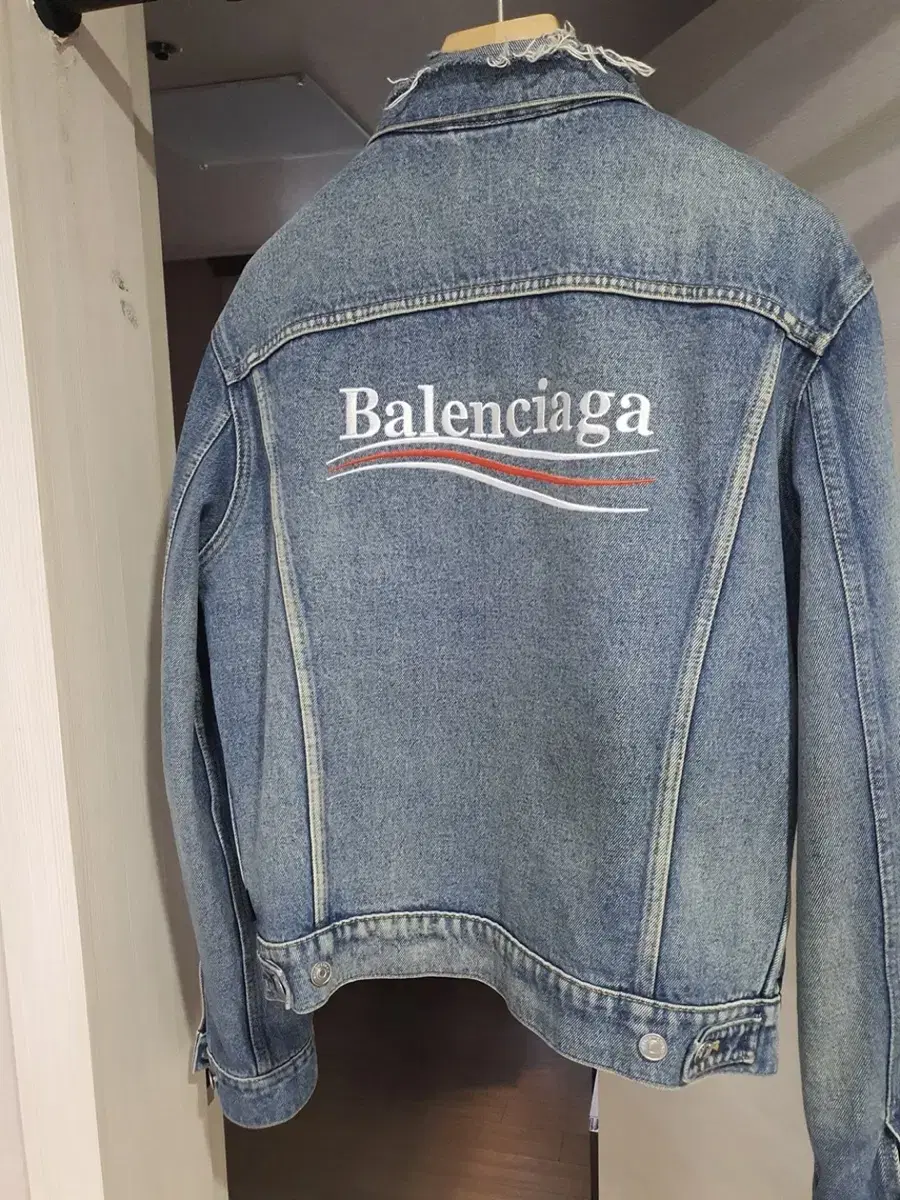 Balenciaga Wavego jeans jacket size 48