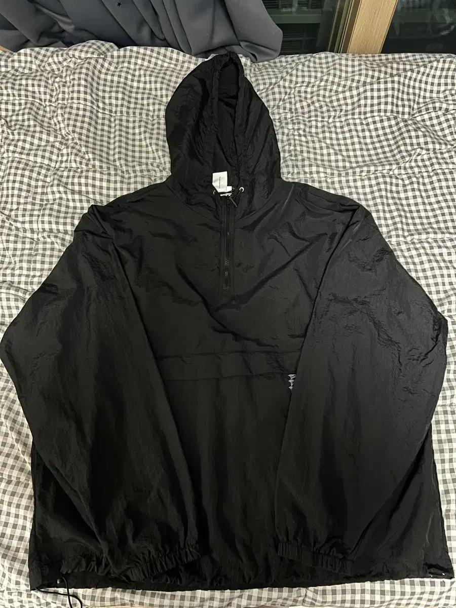 URBANDTYPE Black Vahn Zip-up Anorak (3)